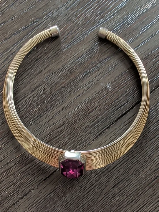 Vintage Gold Tone Choker Necklace with Pink Diamante Circa 1980s - Picture 3 of 4